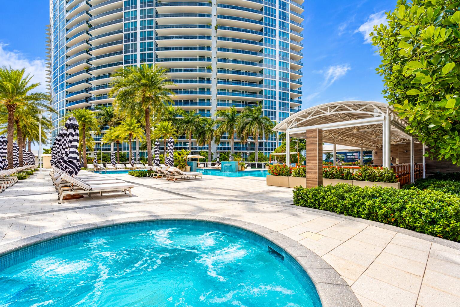 400 ALTON #1704, Miami Beach FL 33139