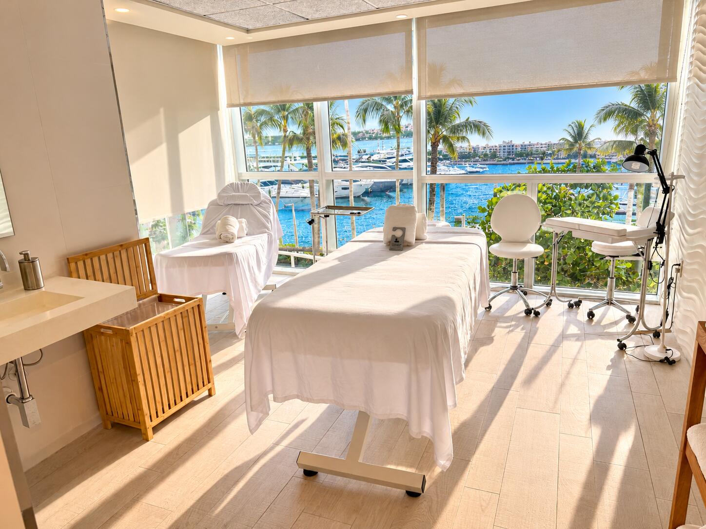 400 ALTON #1704, Miami Beach FL 33139