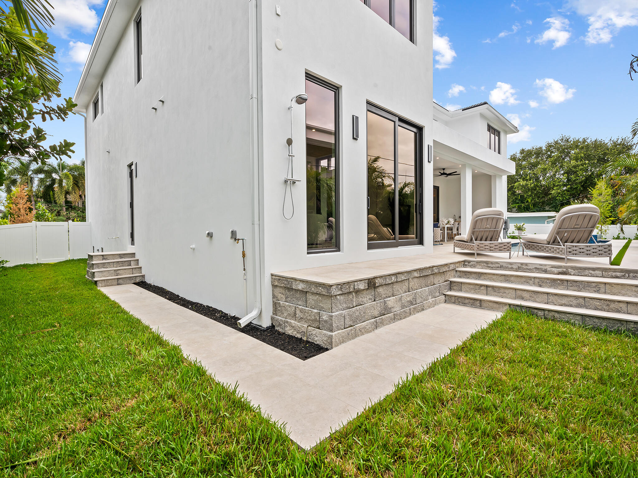 2737 NE 18th, Fort Lauderdale FL 33305