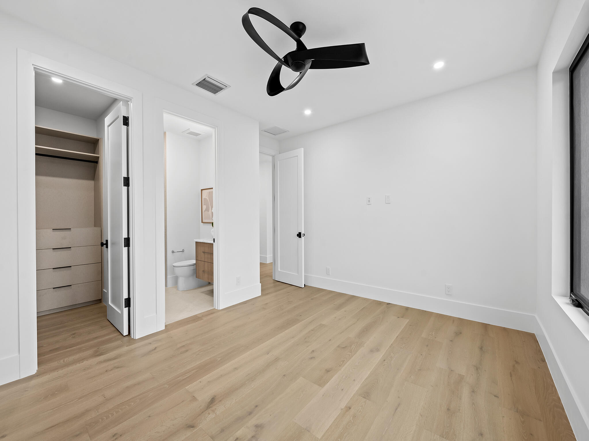 2737 NE 18th, Fort Lauderdale FL 33305