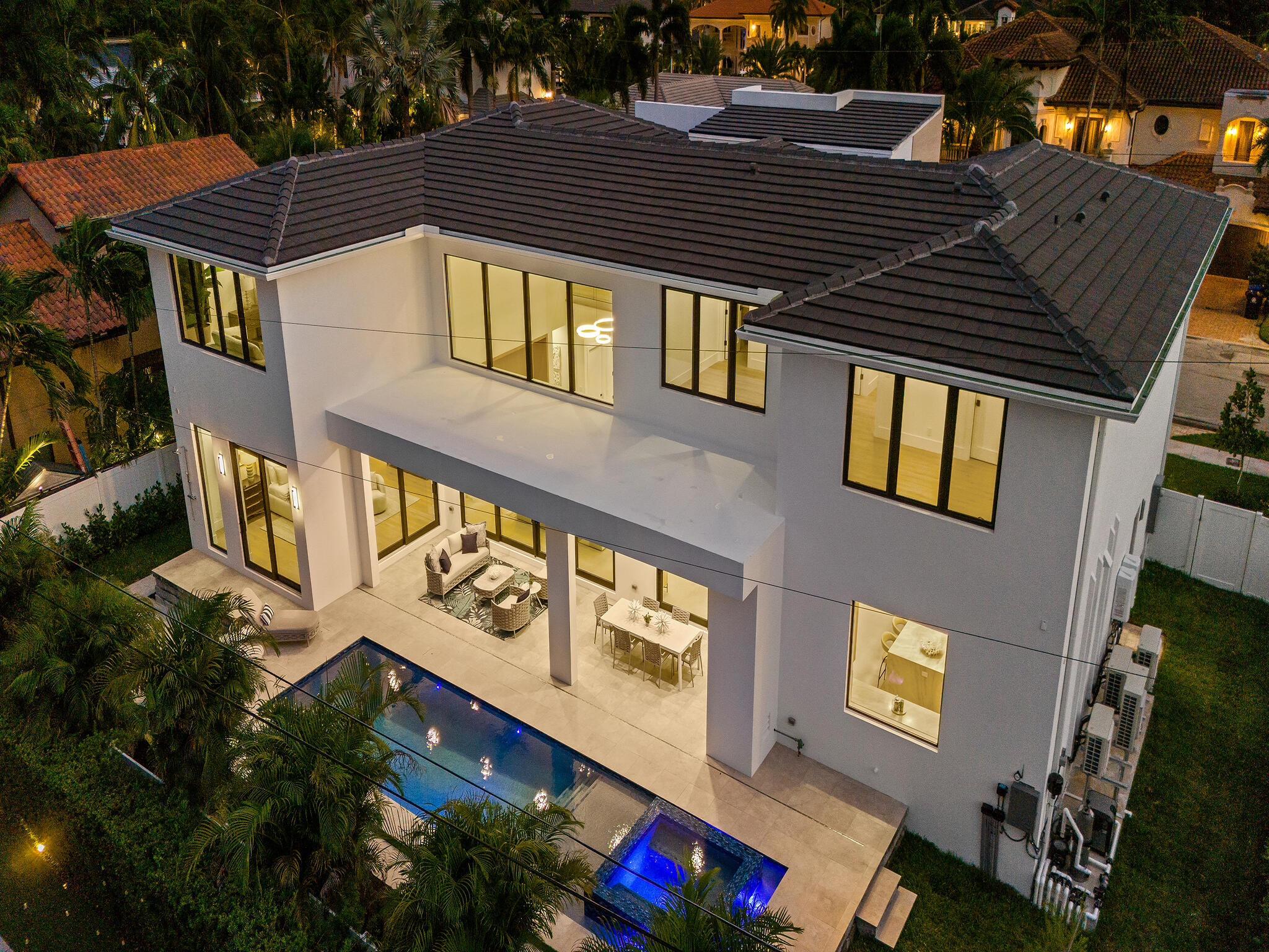 2737 NE 18th, Fort Lauderdale FL 33305