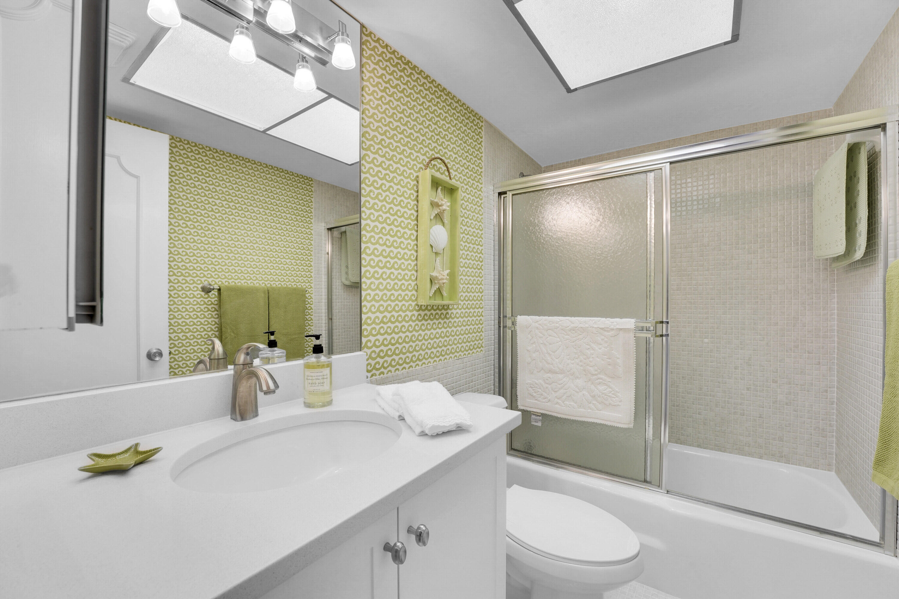 100 Waterway #E306, Tequesta FL 33469