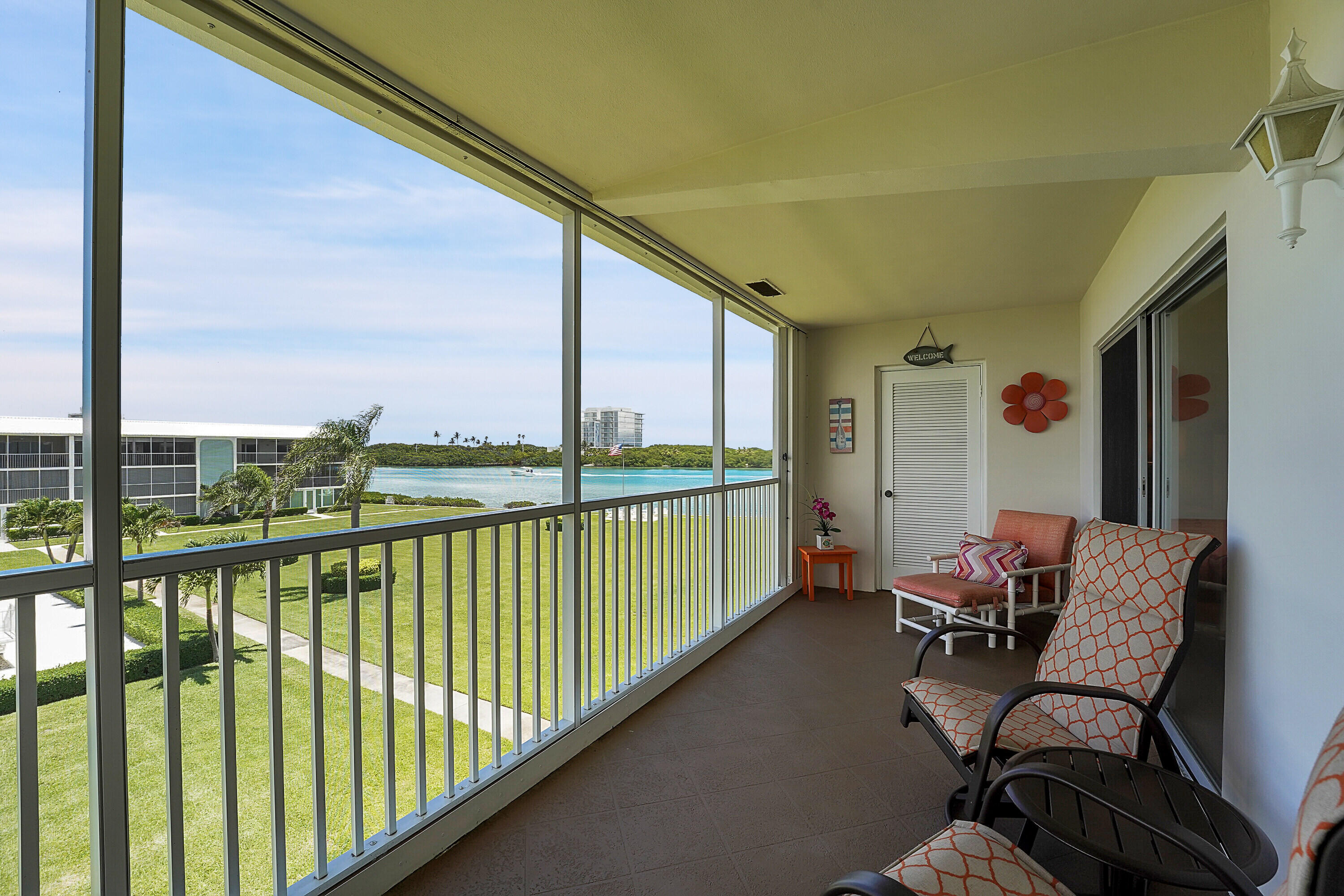 100 Waterway #E306, Tequesta FL 33469