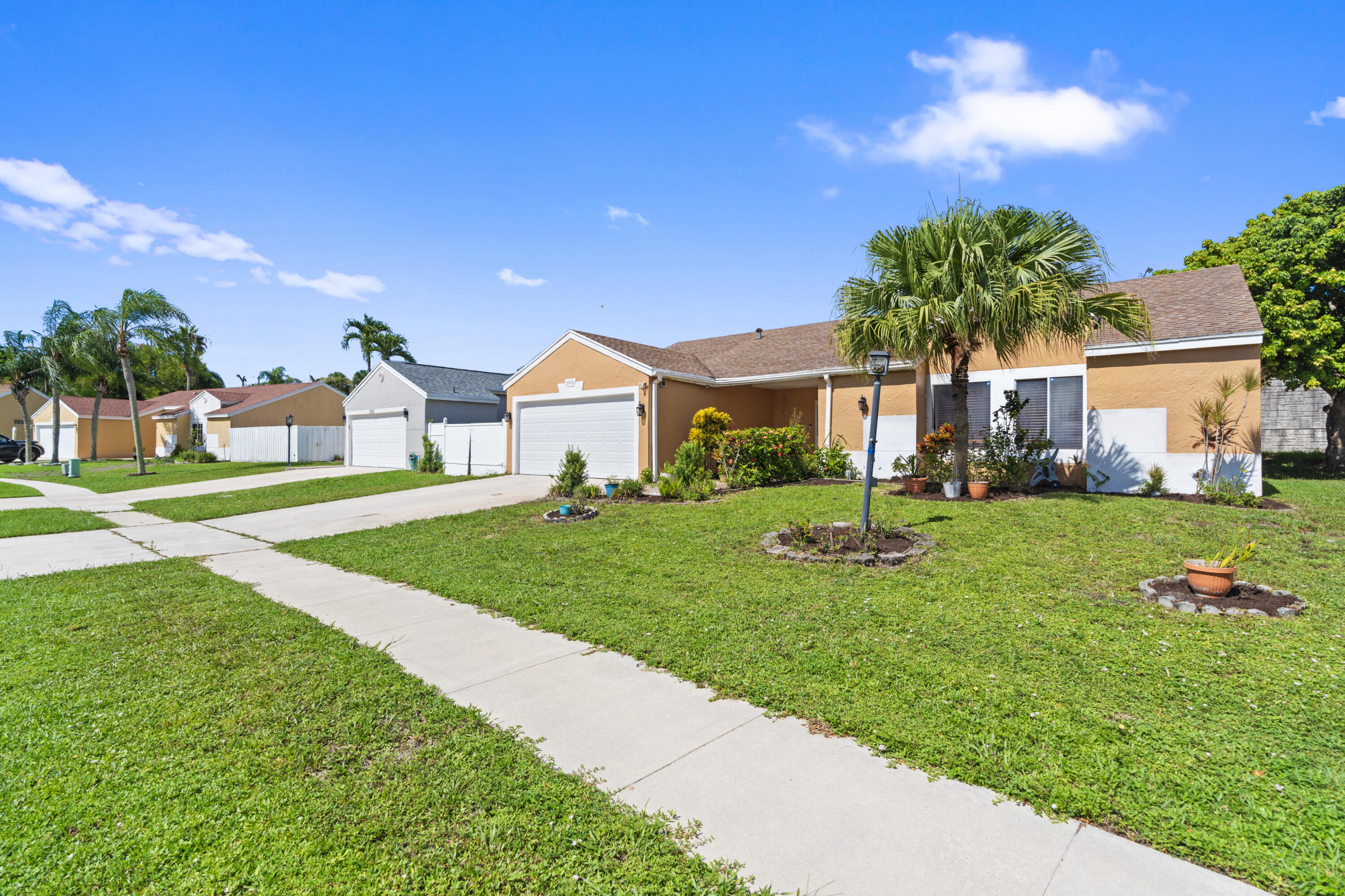 9978 Moss Pond, Boca Raton FL 33496