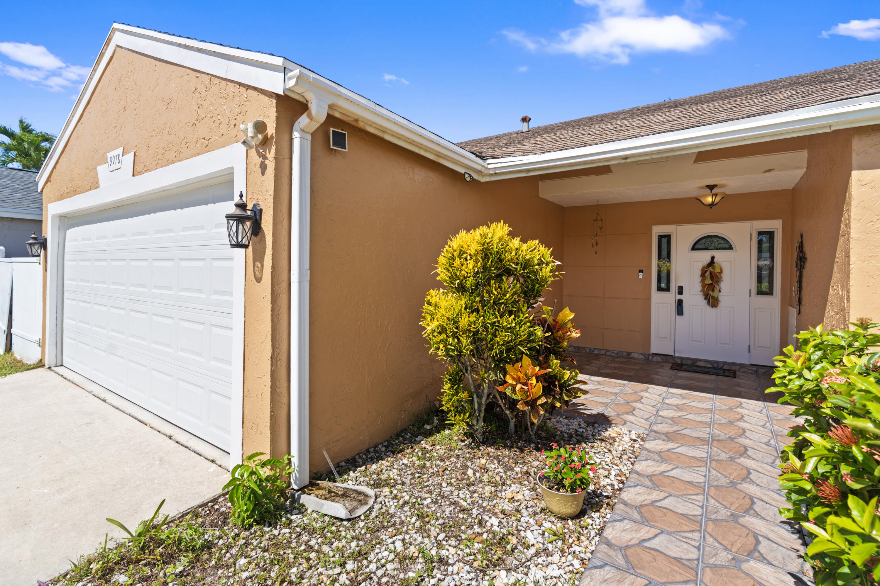 9978 Moss Pond, Boca Raton FL 33496