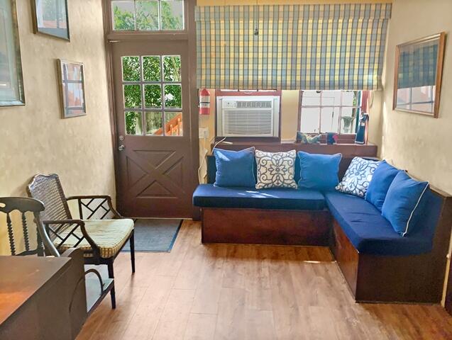 80 Middle, Palm Beach FL 33480