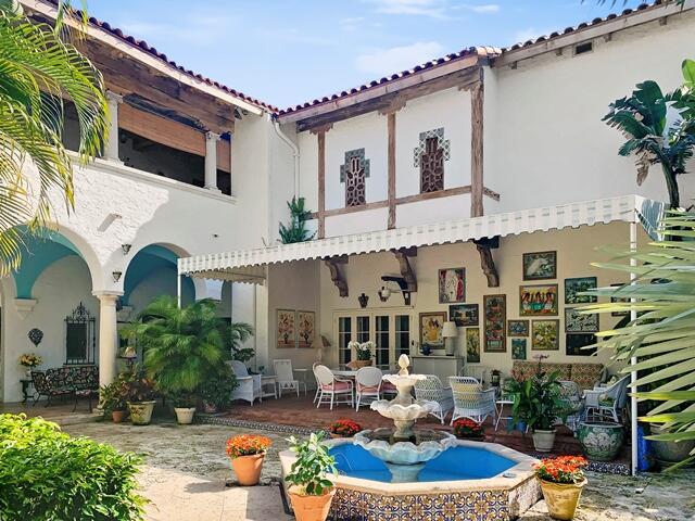 80 Middle, Palm Beach FL 33480
