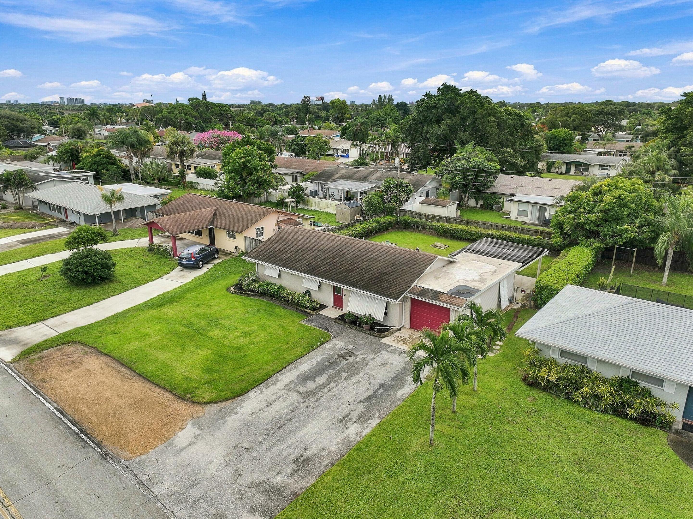 4400 Crestdale, Palm Beach Gardens FL 33410