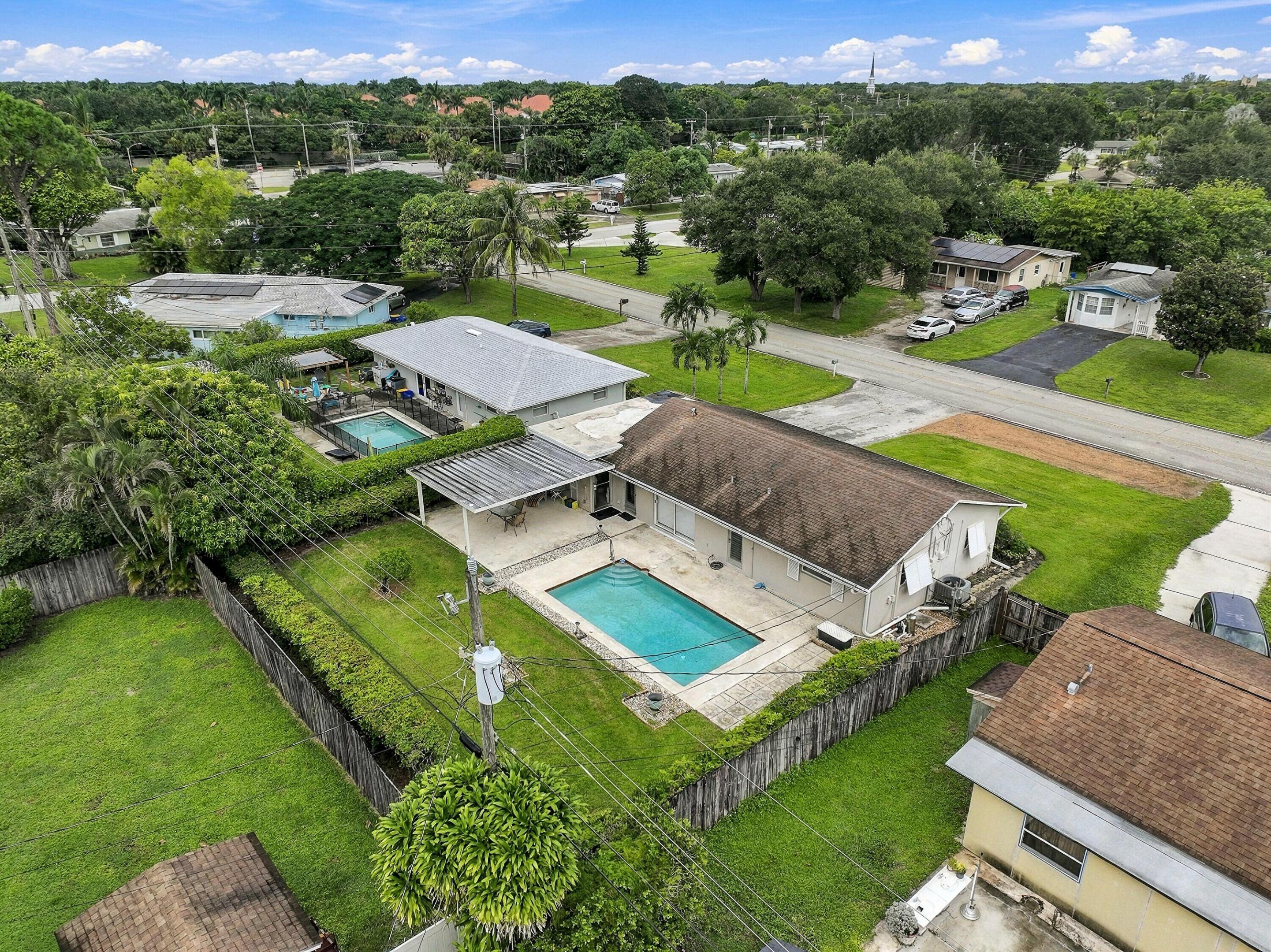 4400 Crestdale, Palm Beach Gardens FL 33410