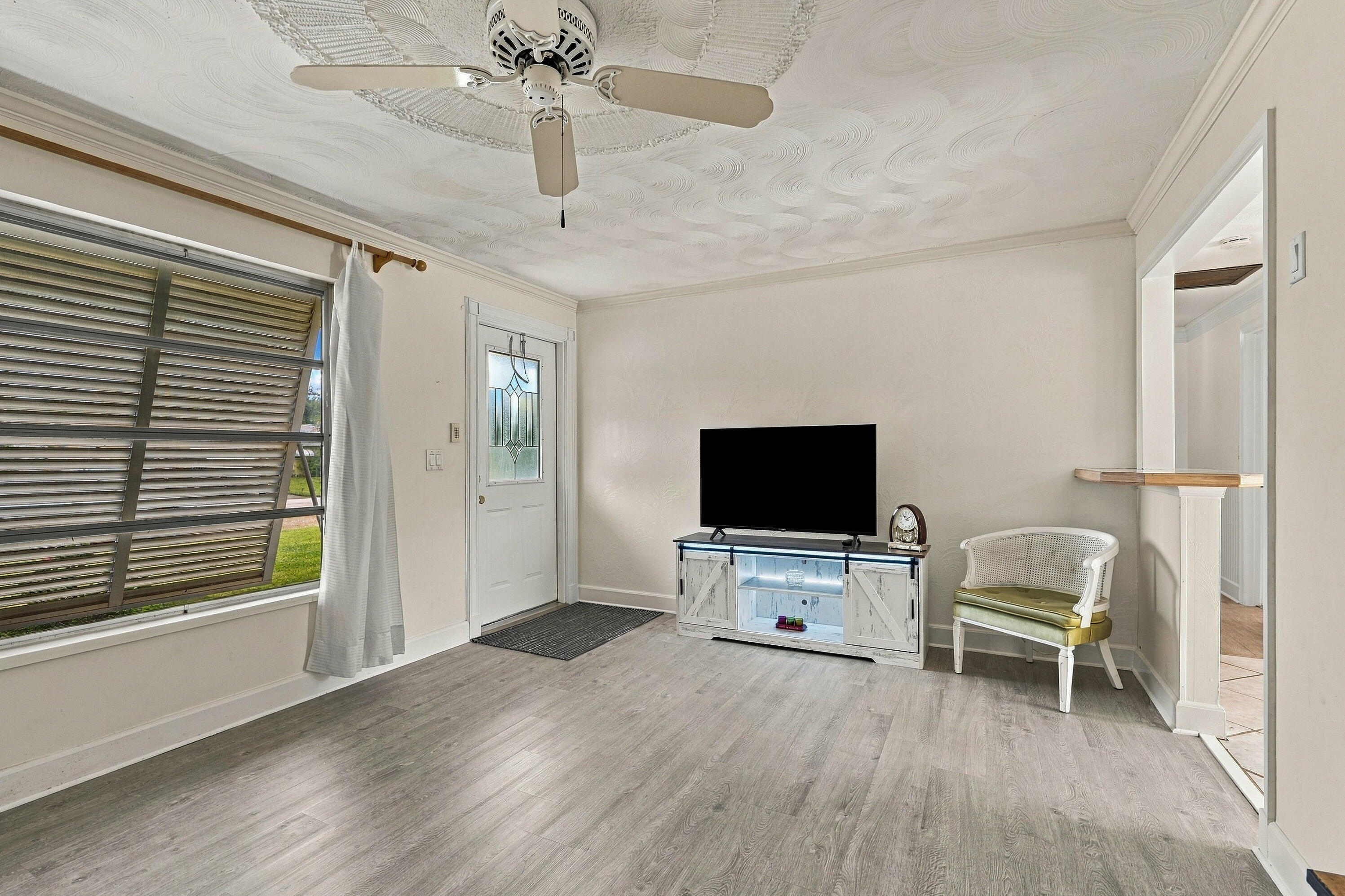 4400 Crestdale, Palm Beach Gardens FL 33410