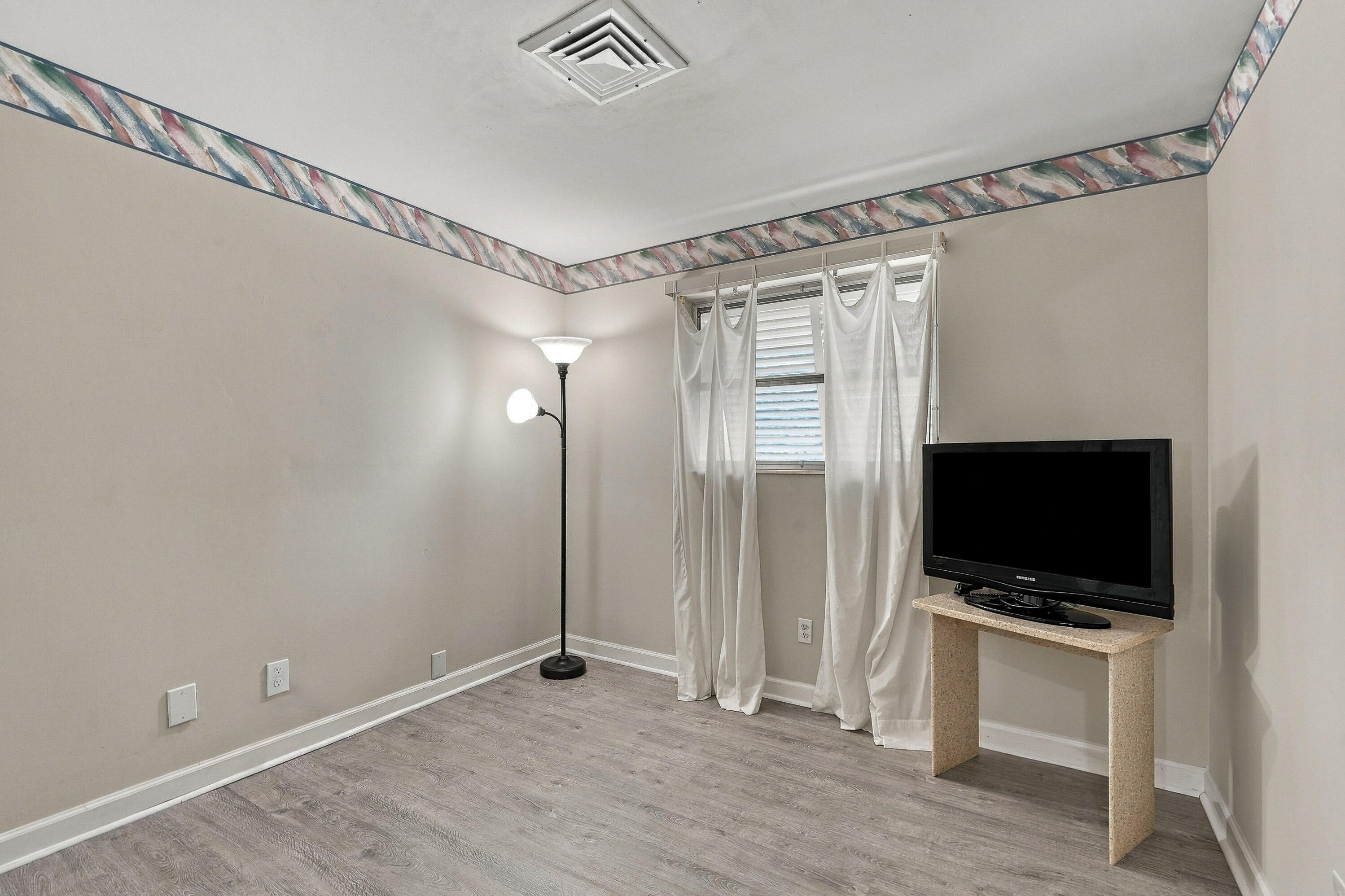 4400 Crestdale, Palm Beach Gardens FL 33410
