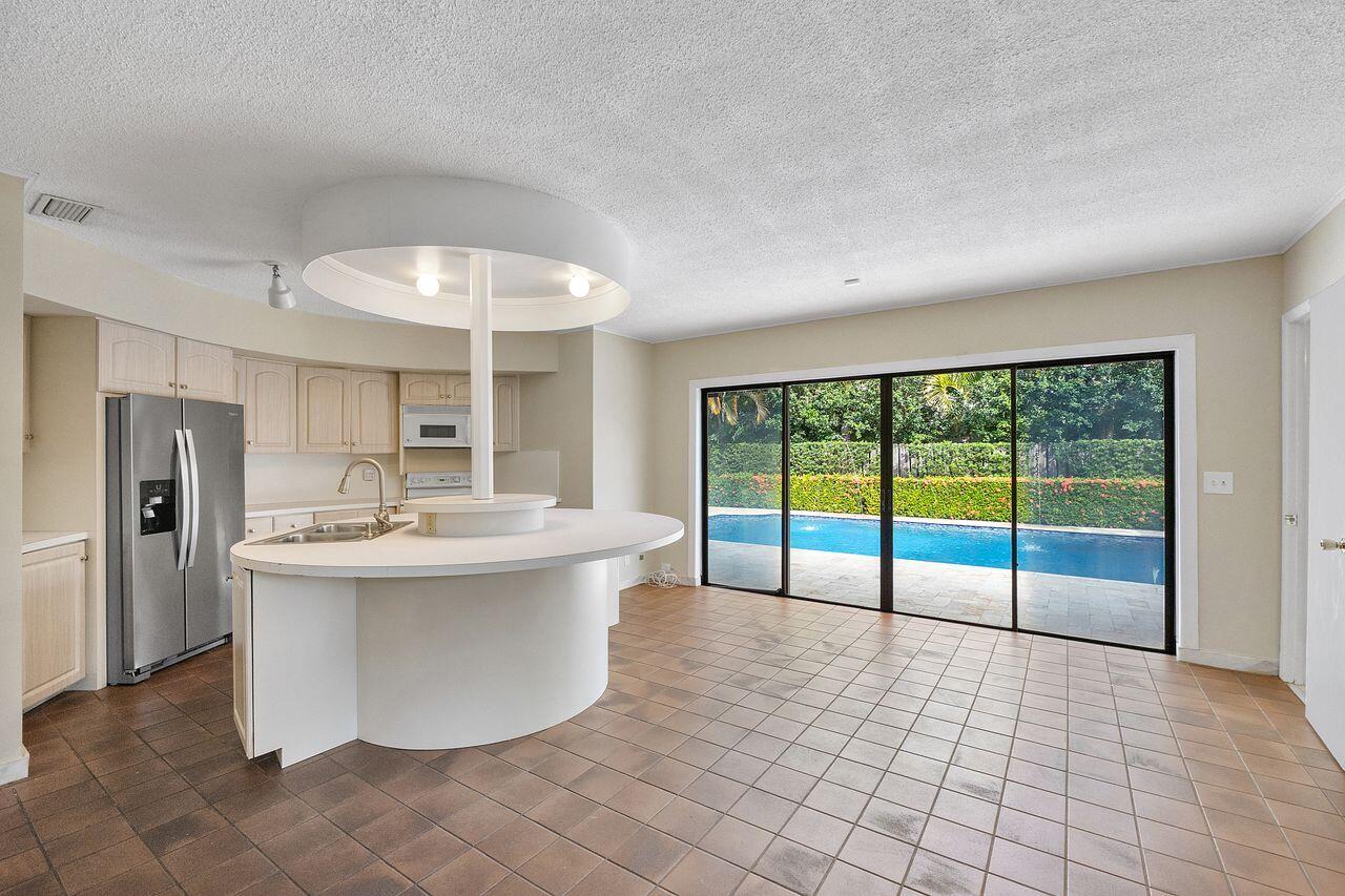 1350 W TERRA MAR, Pompano Beach FL 33062