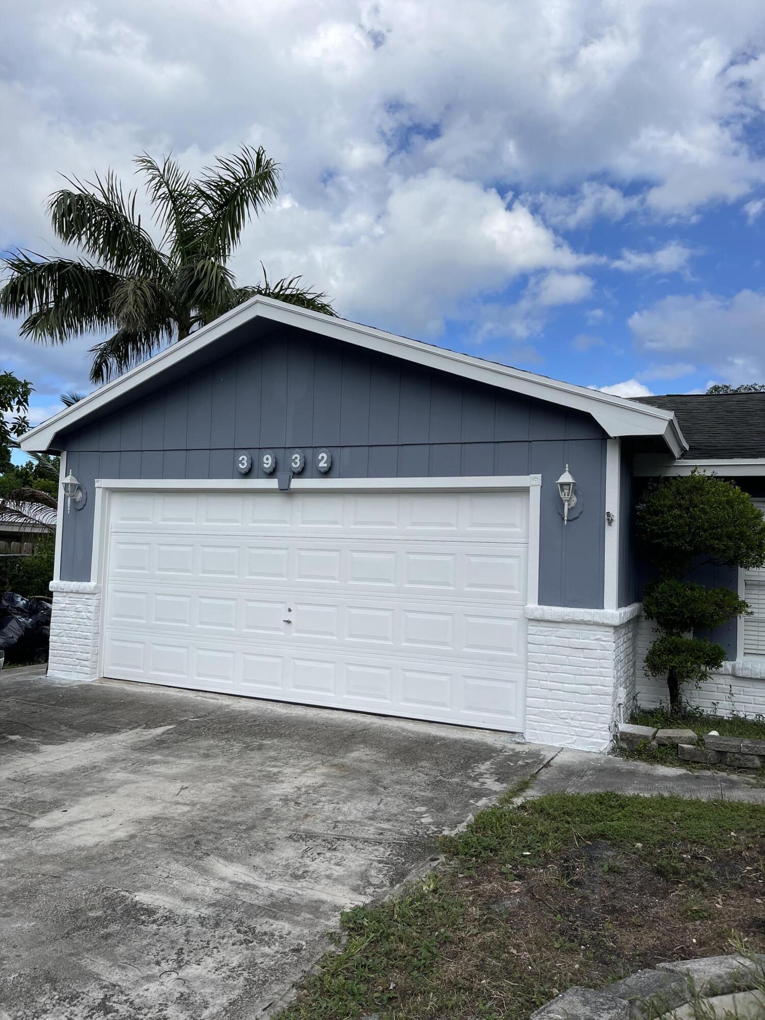 3932 CORRIGAN, Palm Springs FL 33461