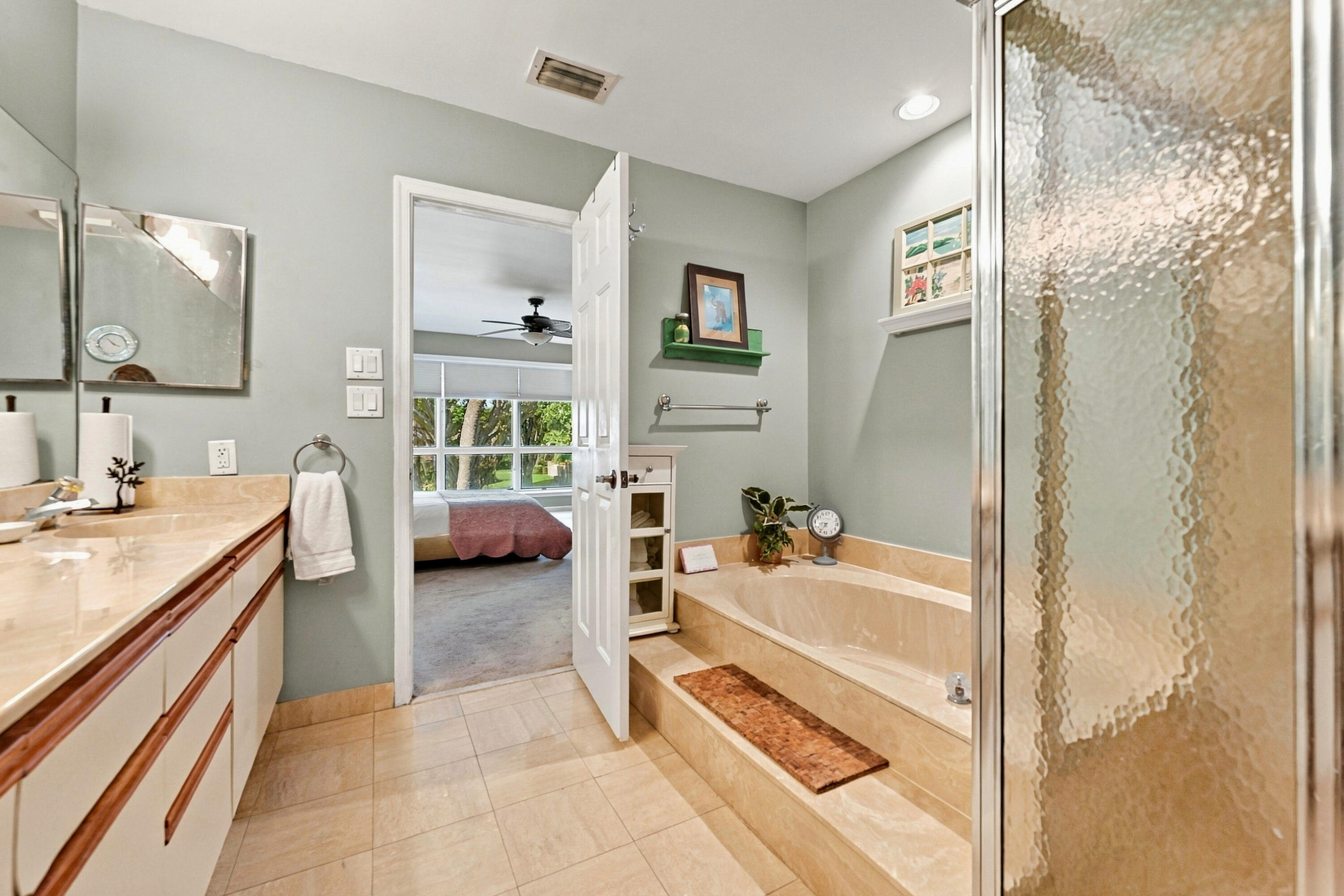 7858 GRANADA #404, Boca Raton FL 33433