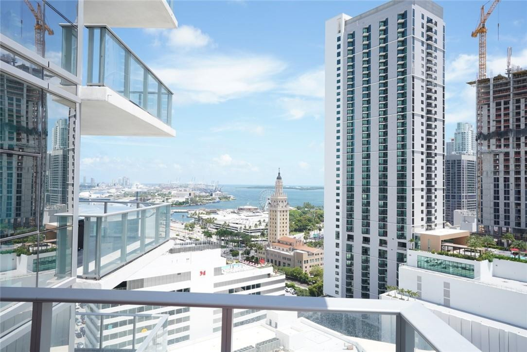 851 NE 1st #1912, Miami FL 33132