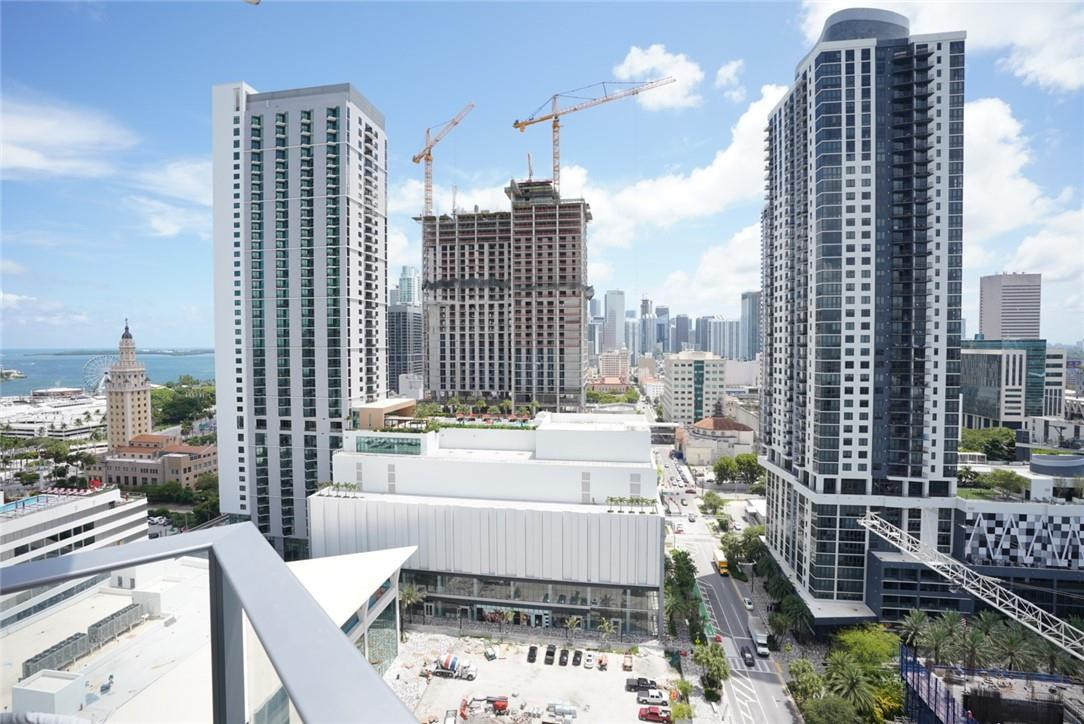 851 NE 1st #1912, Miami FL 33132