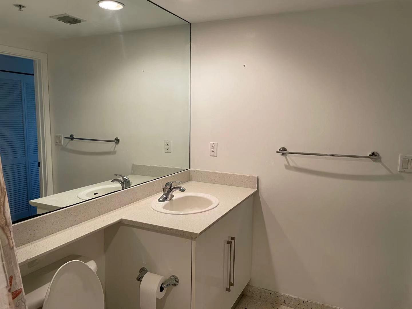 335 S Biscayne #4004, Miami FL 33131