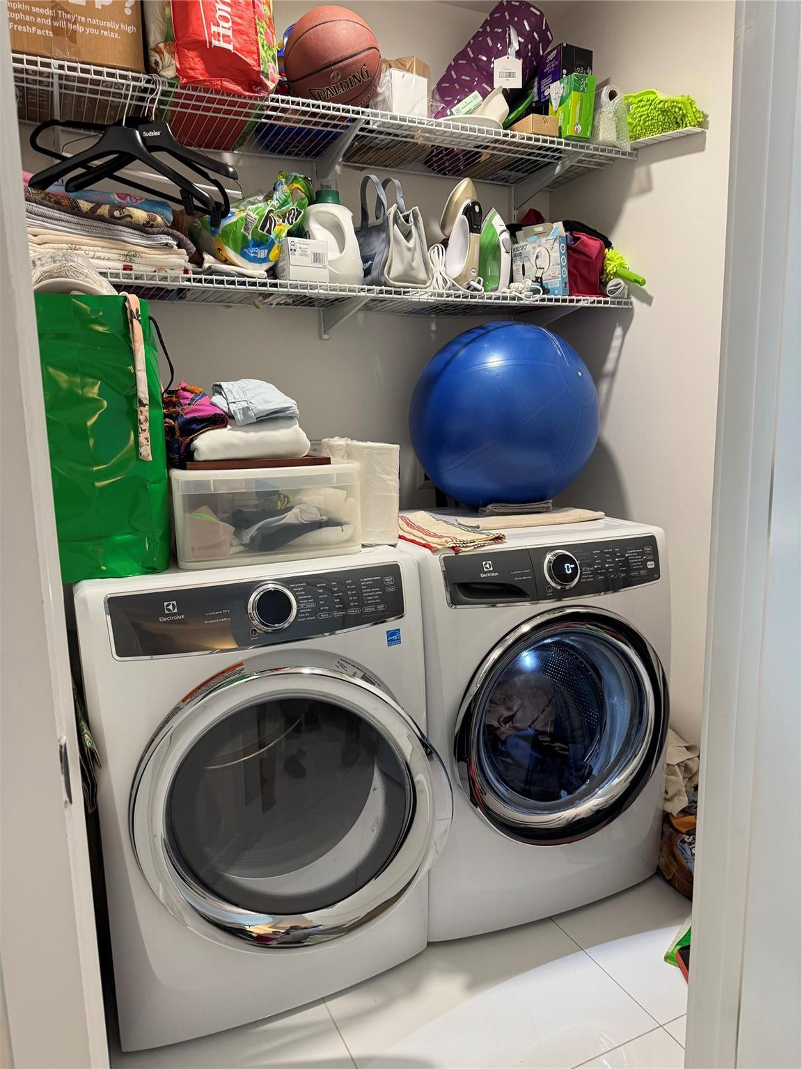 851 NE 1st #2606, Miami FL 33132