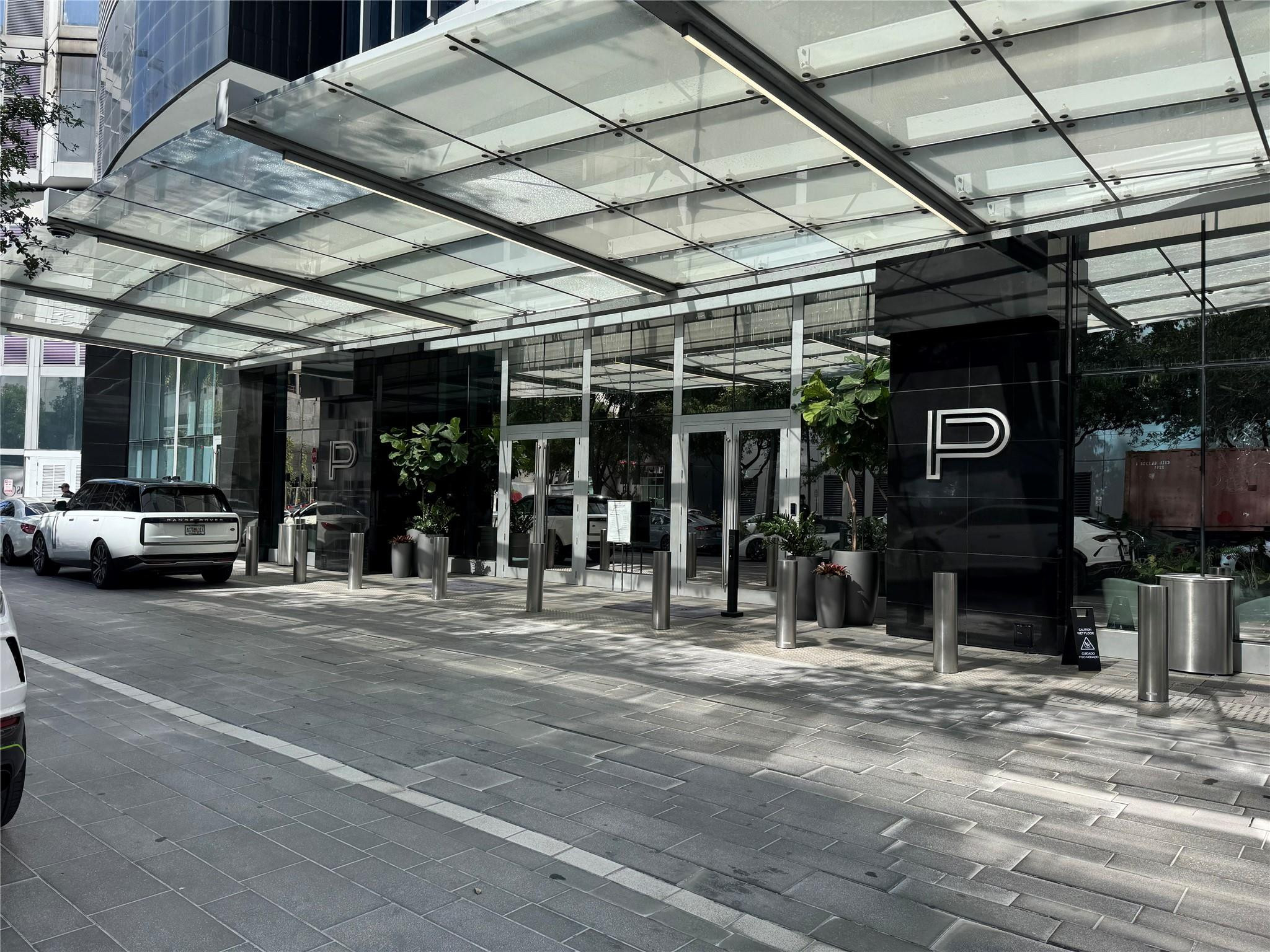 851 NE 1st #2606, Miami FL 33132