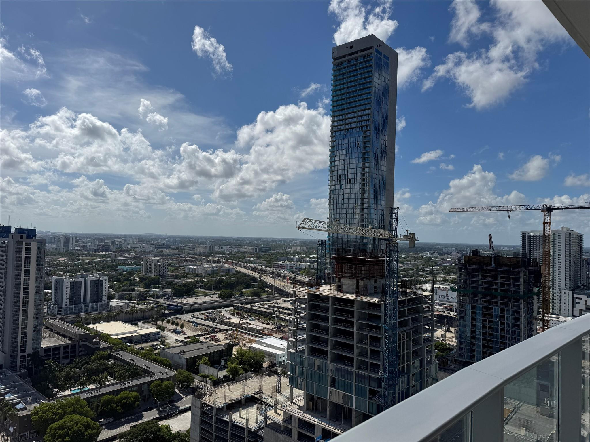 851 NE 1st #2606, Miami FL 33132