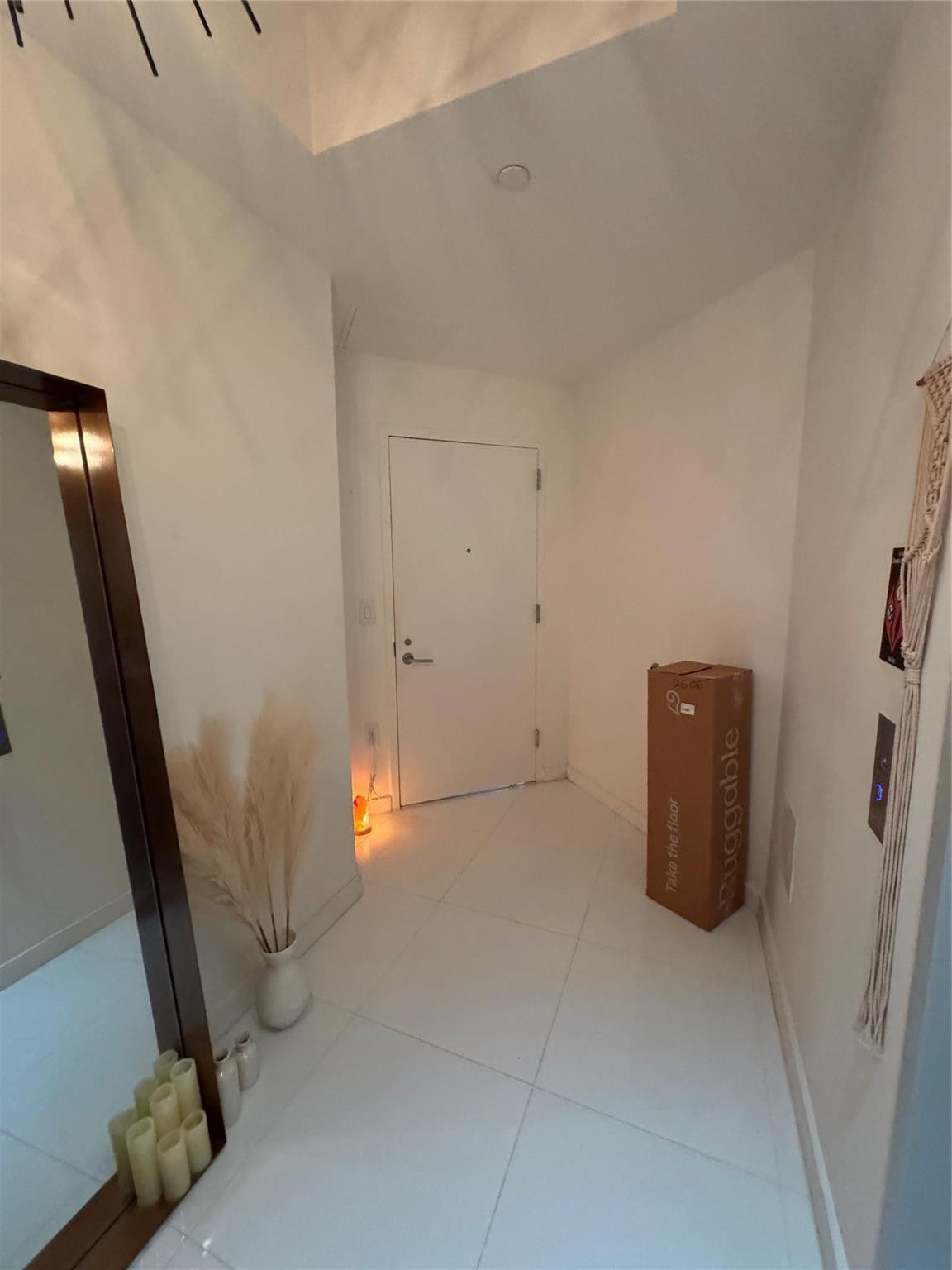 851 NE 1st #2606, Miami FL 33132