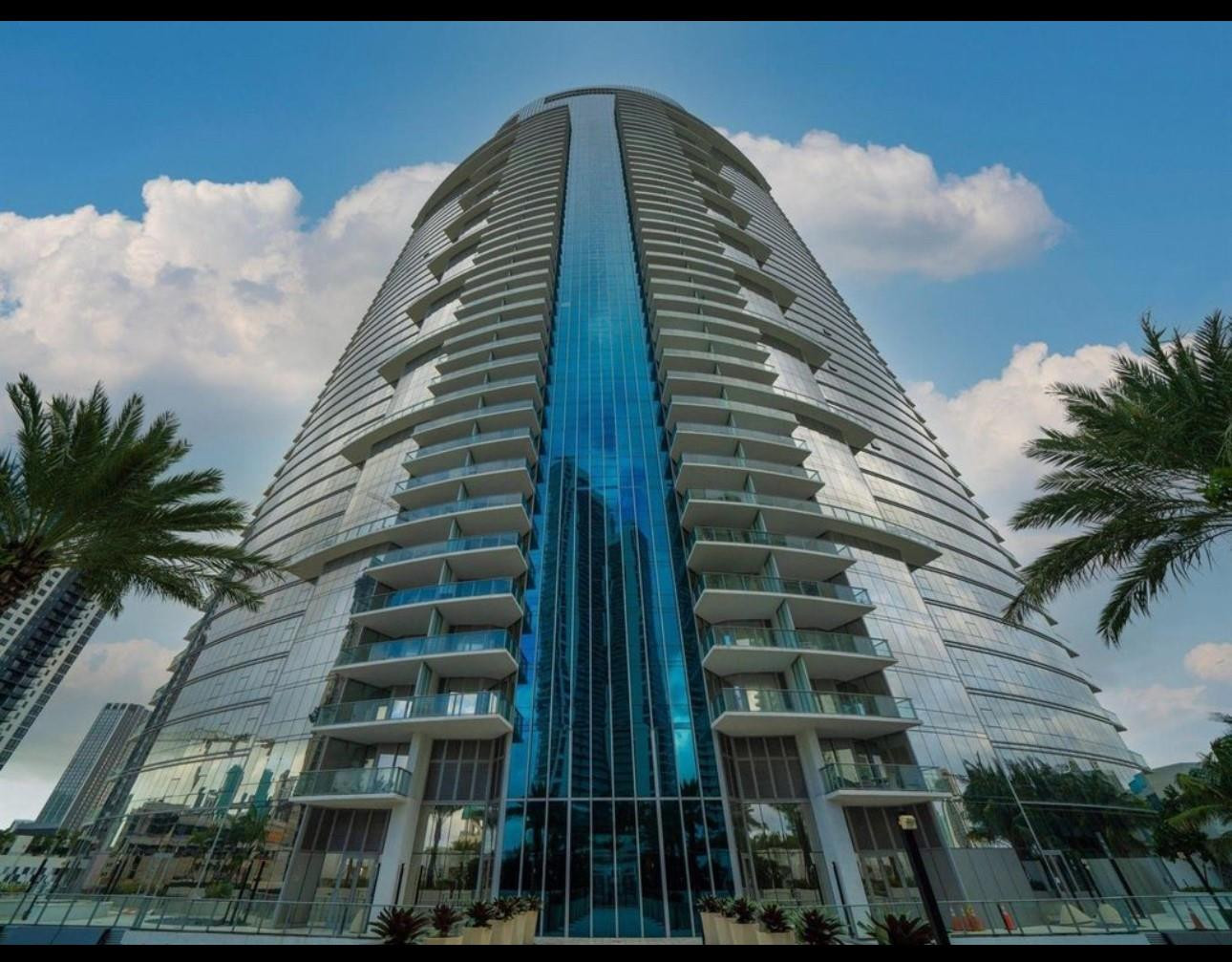 851 NE 1st #2606, Miami FL 33132