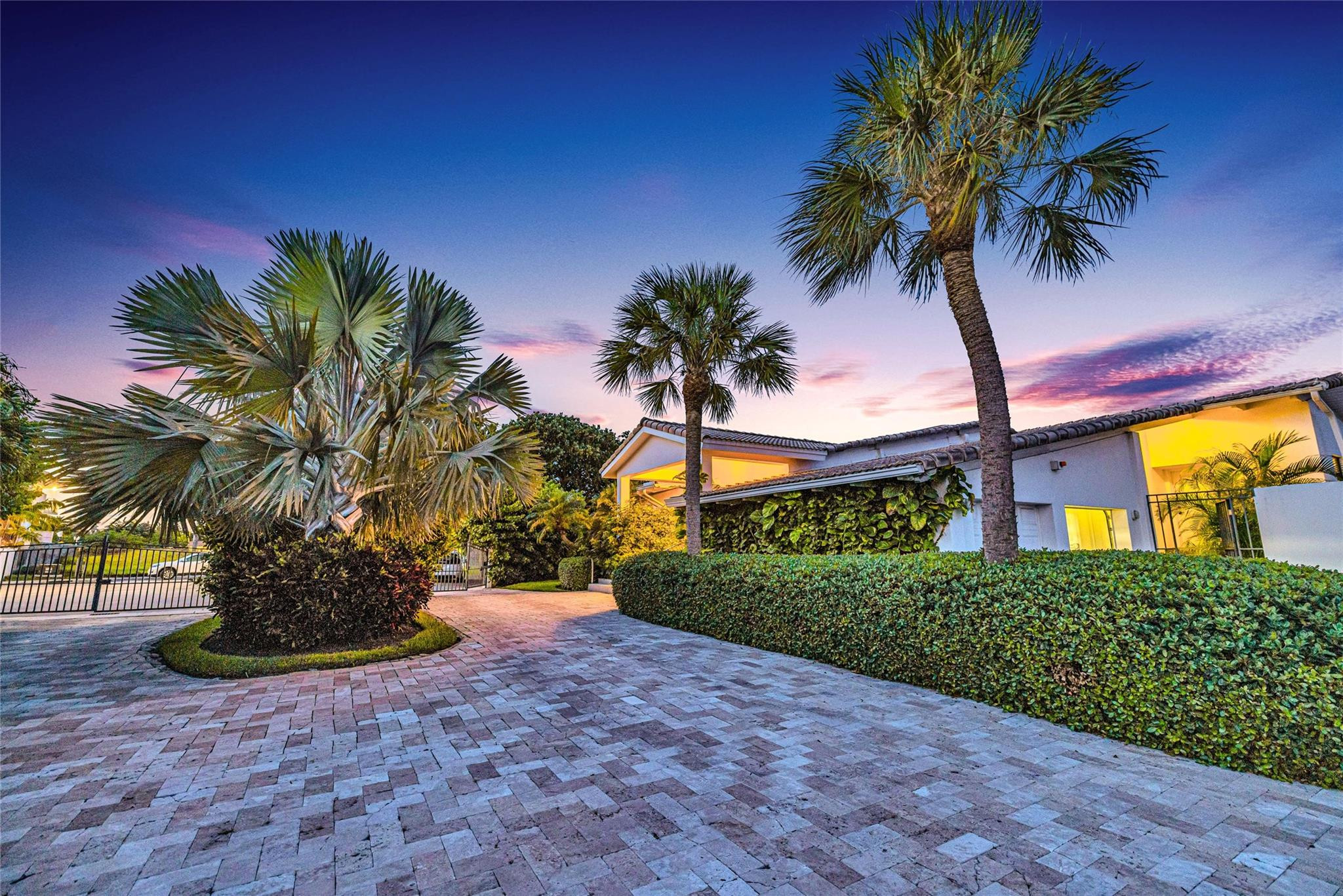 1290 NE 83rd, Miami FL 33138