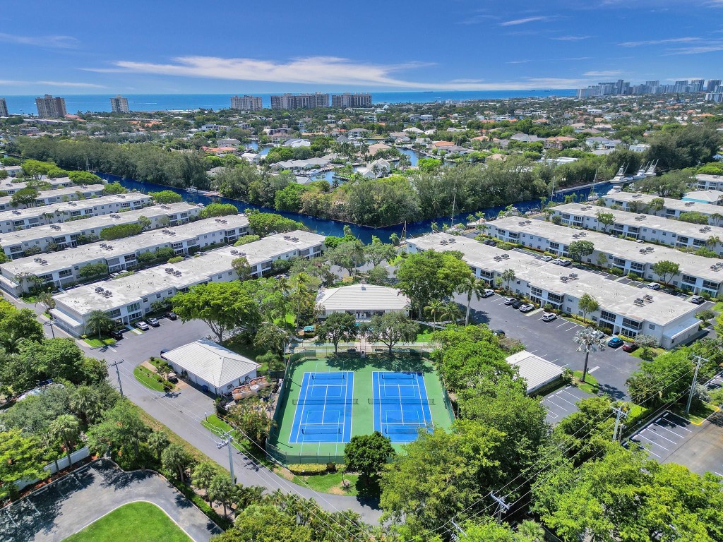 6249 Bay Club #4, Fort Lauderdale FL 33308