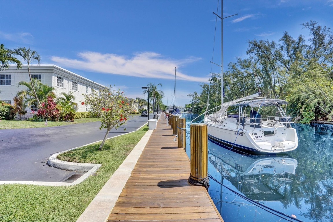 6249 Bay Club #4, Fort Lauderdale FL 33308