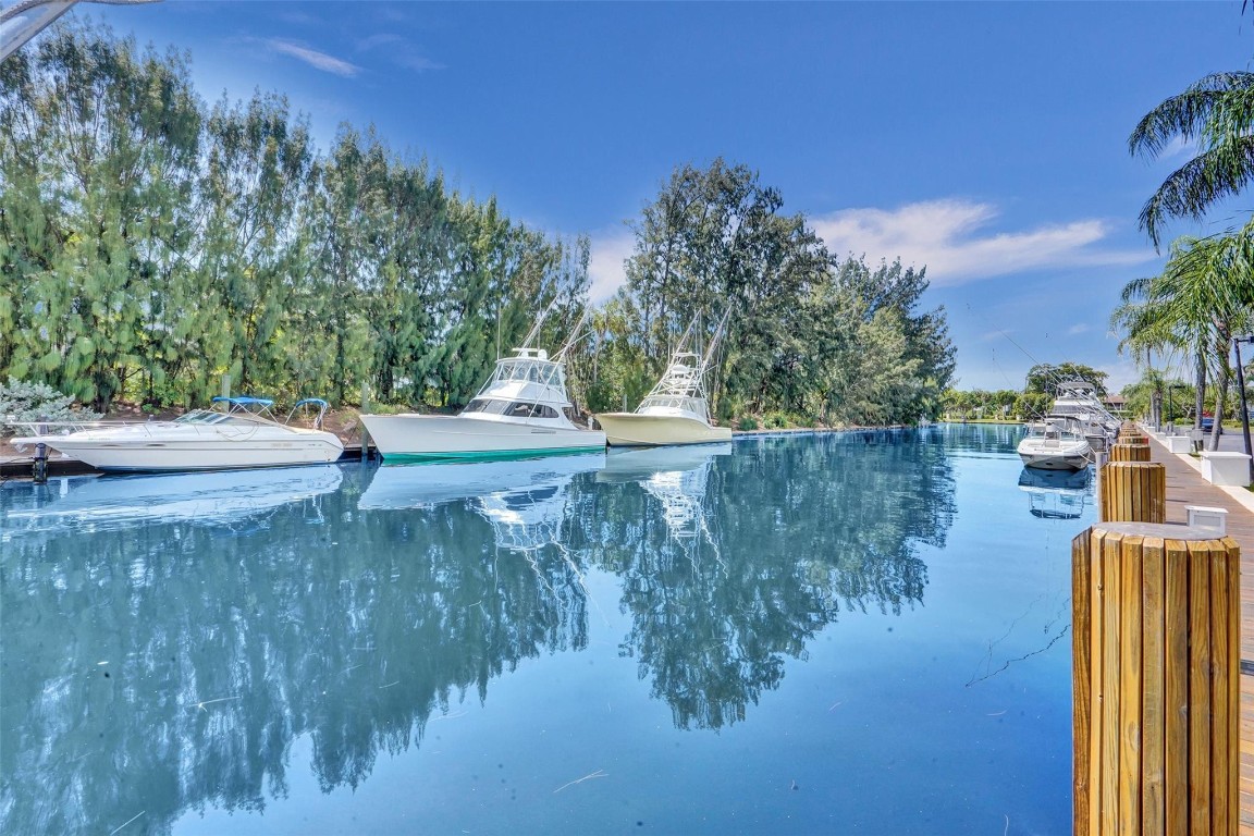 6249 Bay Club #4, Fort Lauderdale FL 33308