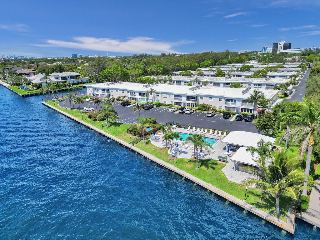 6249 Bay Club #4, Fort Lauderdale FL 33308