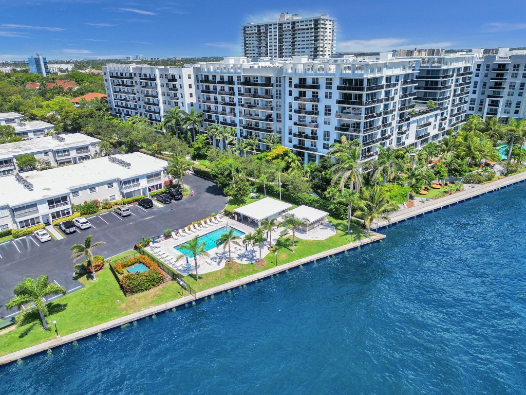 6249 Bay Club #4, Fort Lauderdale FL 33308