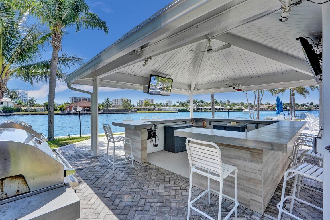 6249 Bay Club #4, Fort Lauderdale FL 33308