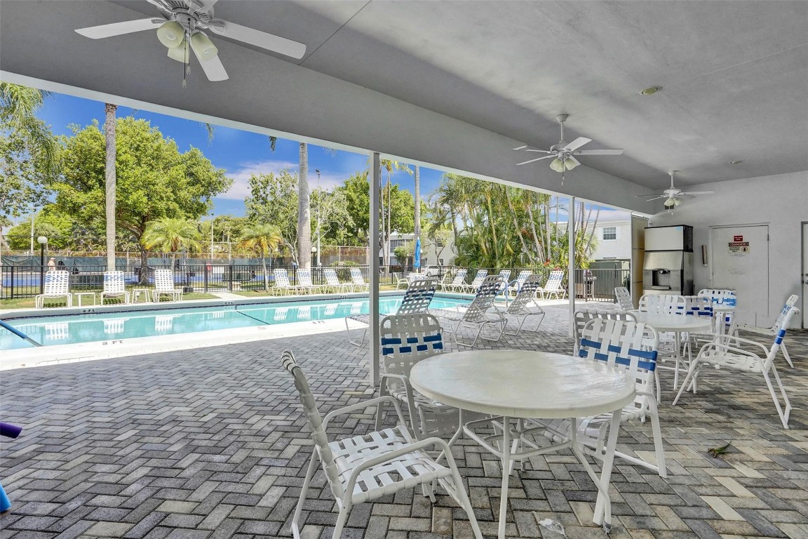 6249 Bay Club #4, Fort Lauderdale FL 33308