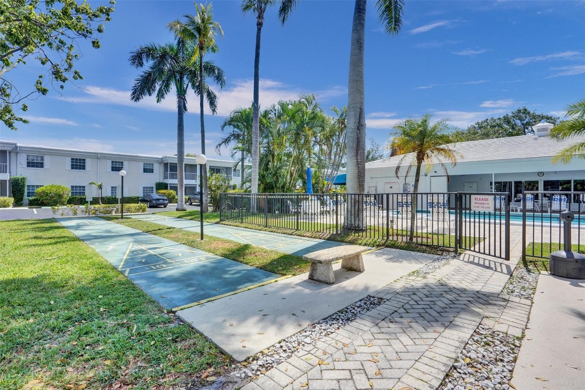 6249 Bay Club #4, Fort Lauderdale FL 33308