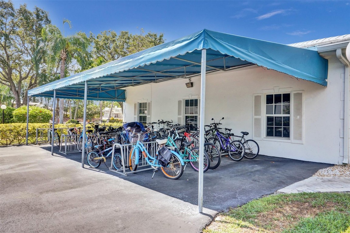 6249 Bay Club #4, Fort Lauderdale FL 33308