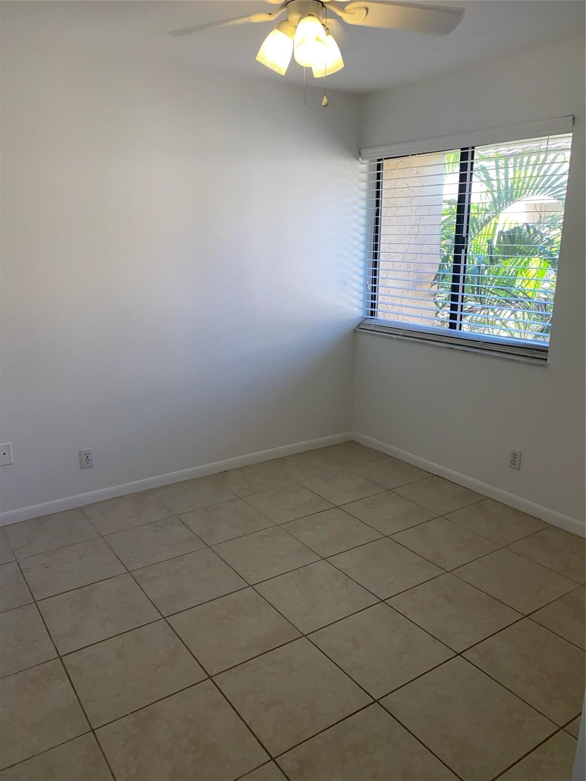 5201 NE 14th #3, Fort Lauderdale FL 33334