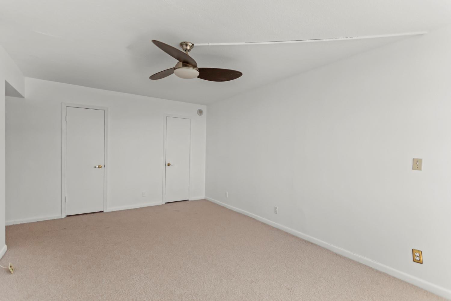 137 Golden Isles #706, Hallandale Beach FL 33009
