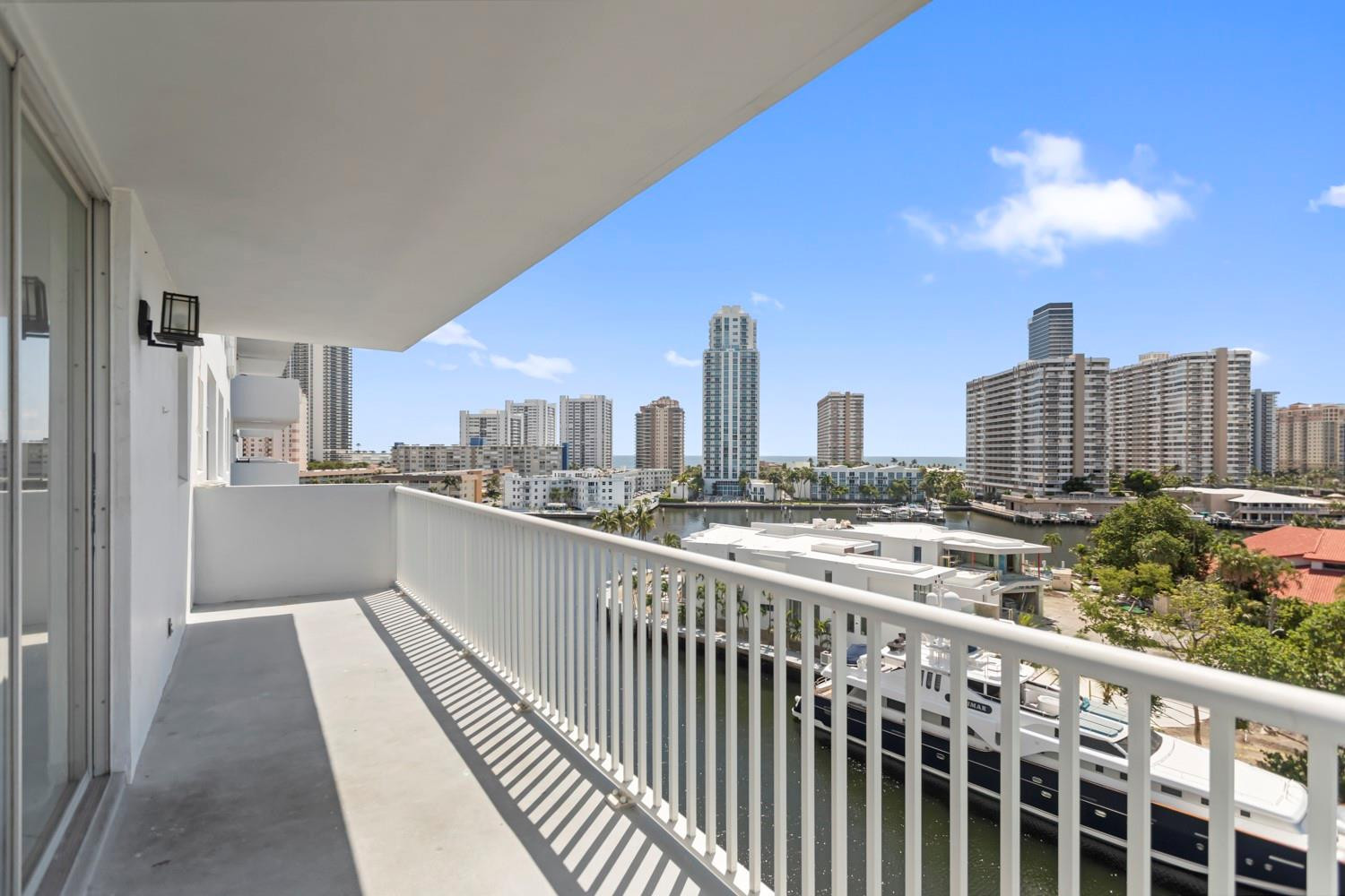 137 Golden Isles #706, Hallandale Beach FL 33009