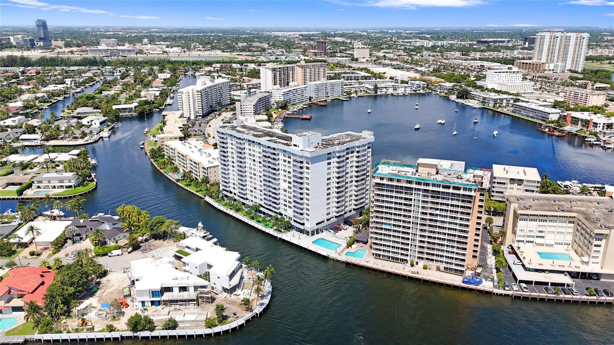 137 Golden Isles #706, Hallandale Beach FL 33009