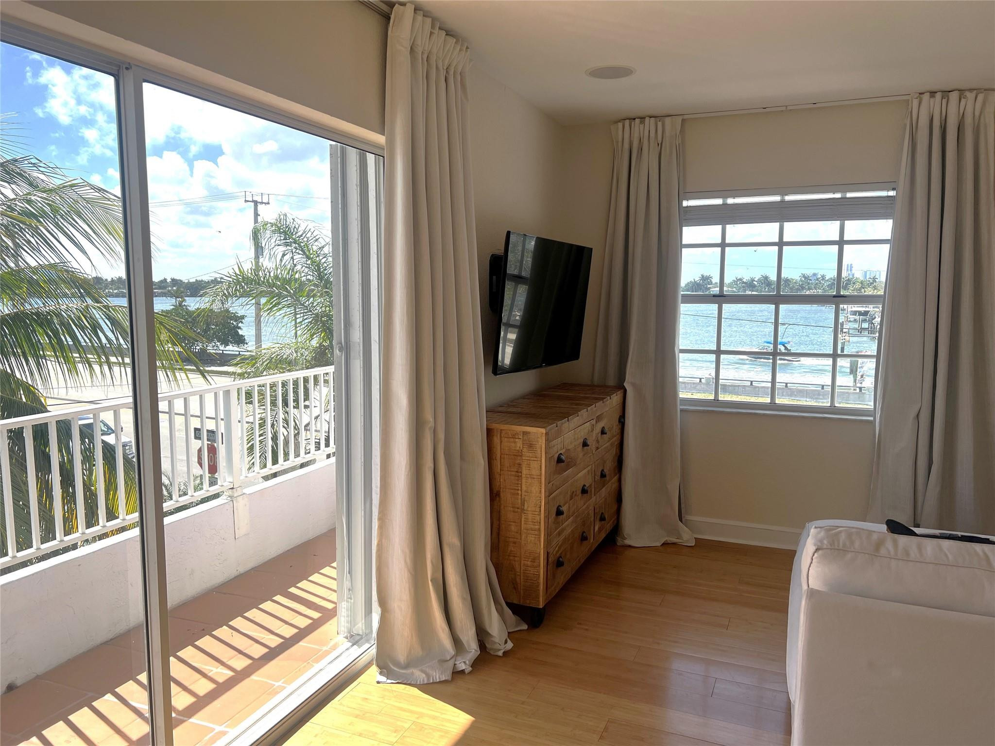 355 Virginia #1, Hollywood FL 33019
