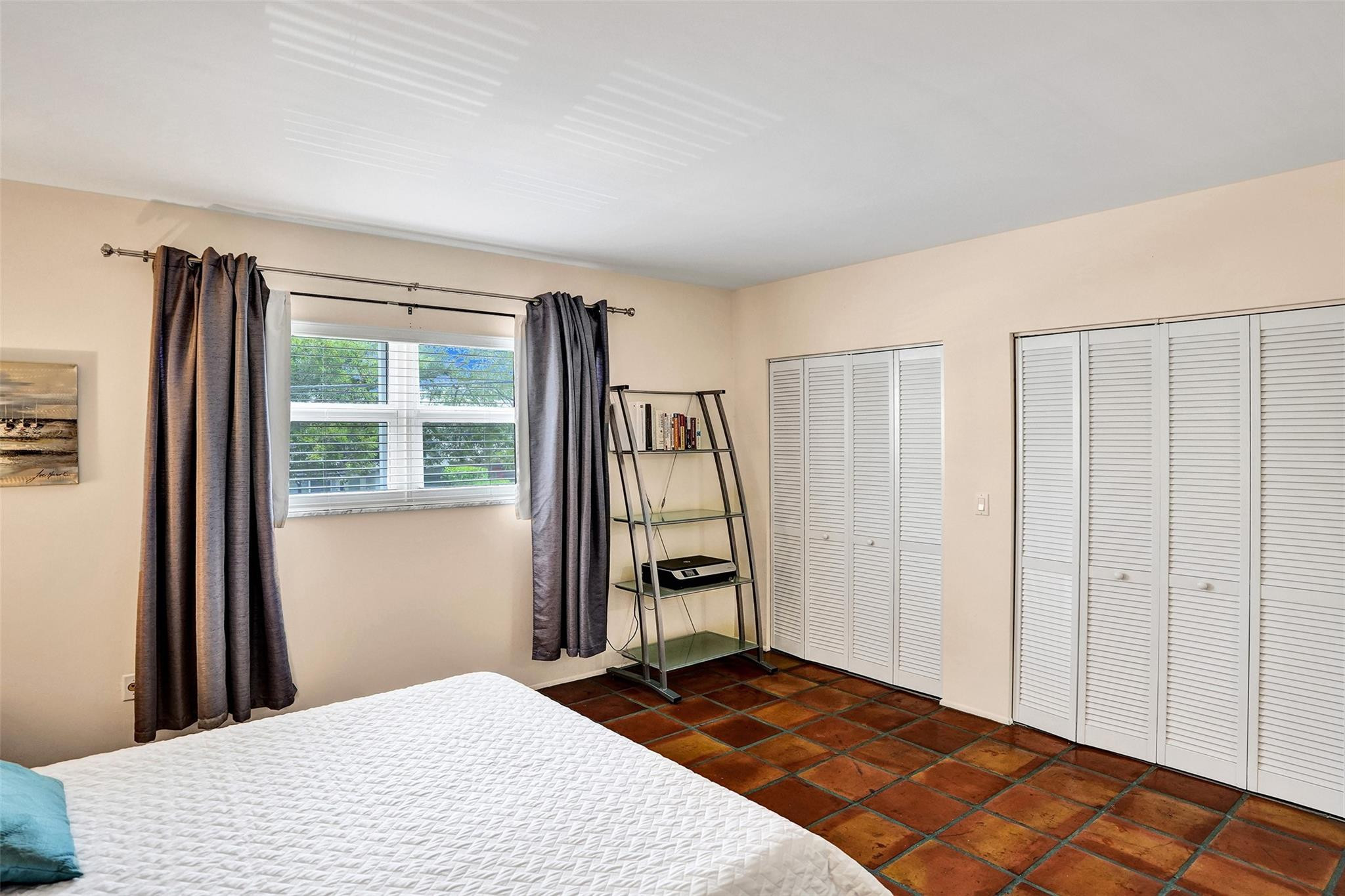 1212 SE 2nd #201, Fort Lauderdale FL 33301