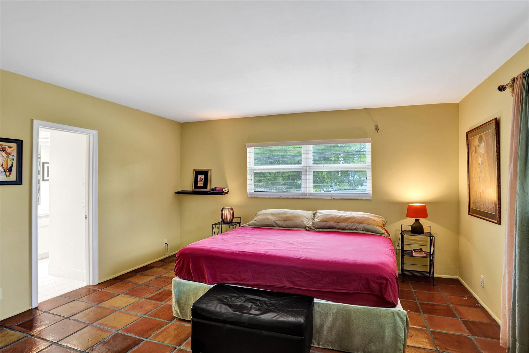 1212 SE 2nd #201, Fort Lauderdale FL 33301