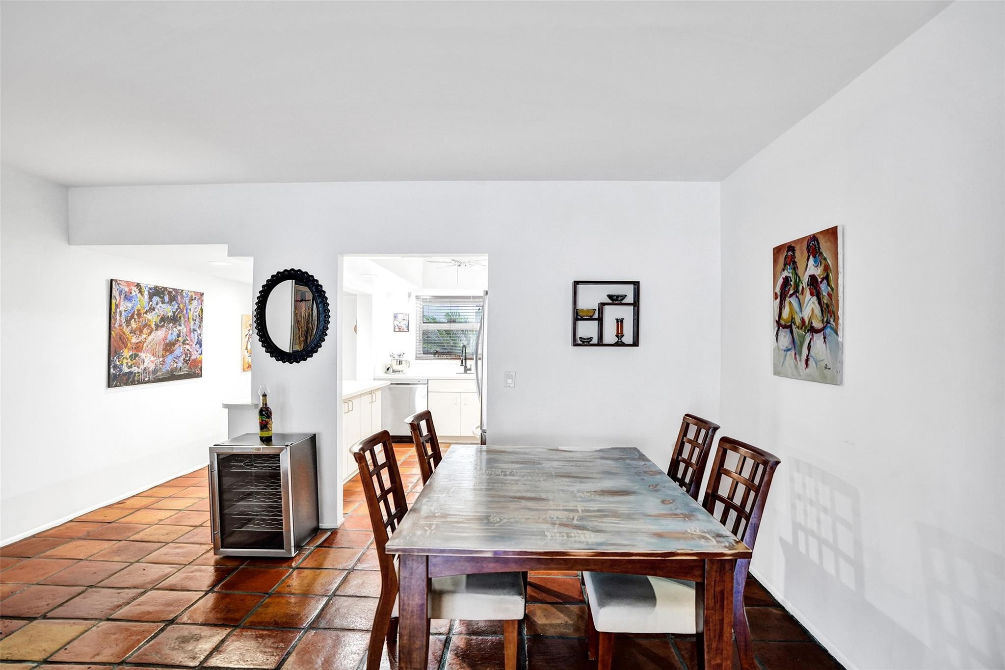 1212 SE 2nd #201, Fort Lauderdale FL 33301