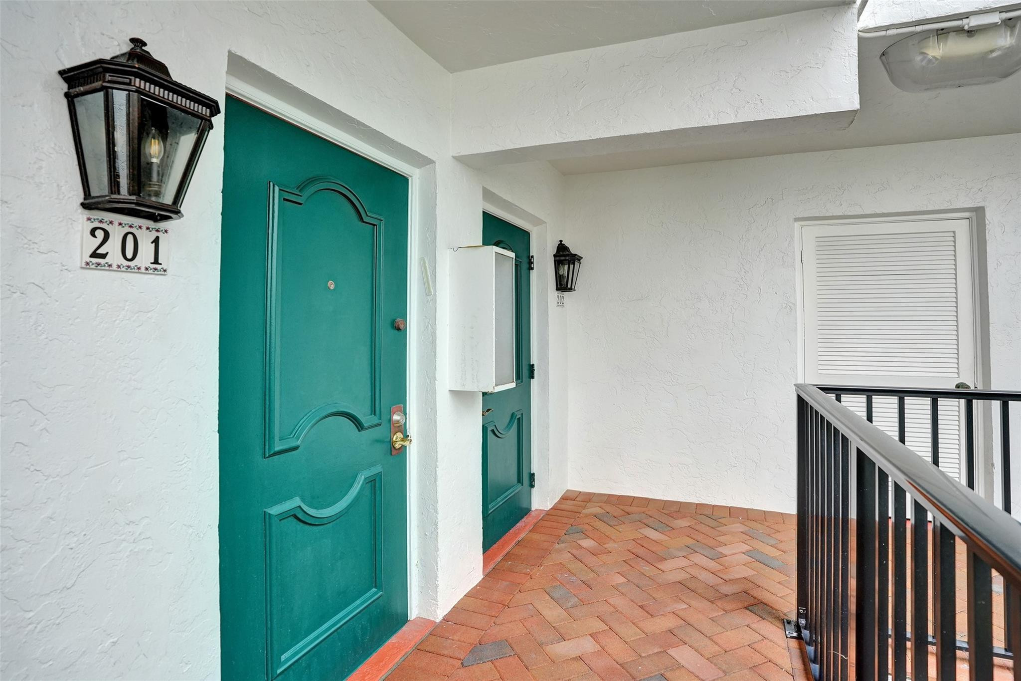 1212 SE 2nd #201, Fort Lauderdale FL 33301