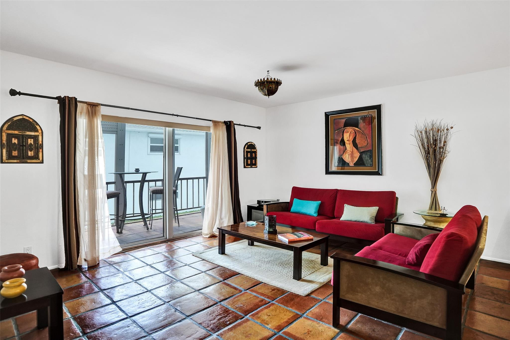 1212 SE 2nd #201, Fort Lauderdale FL 33301