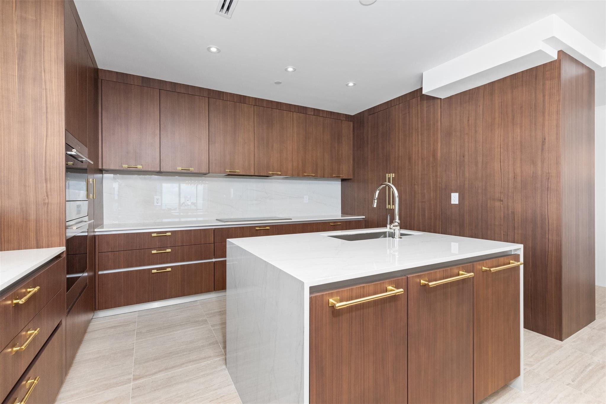525 N Fort Lauderdale Beach #2201, Fort Lauderdale FL 33304