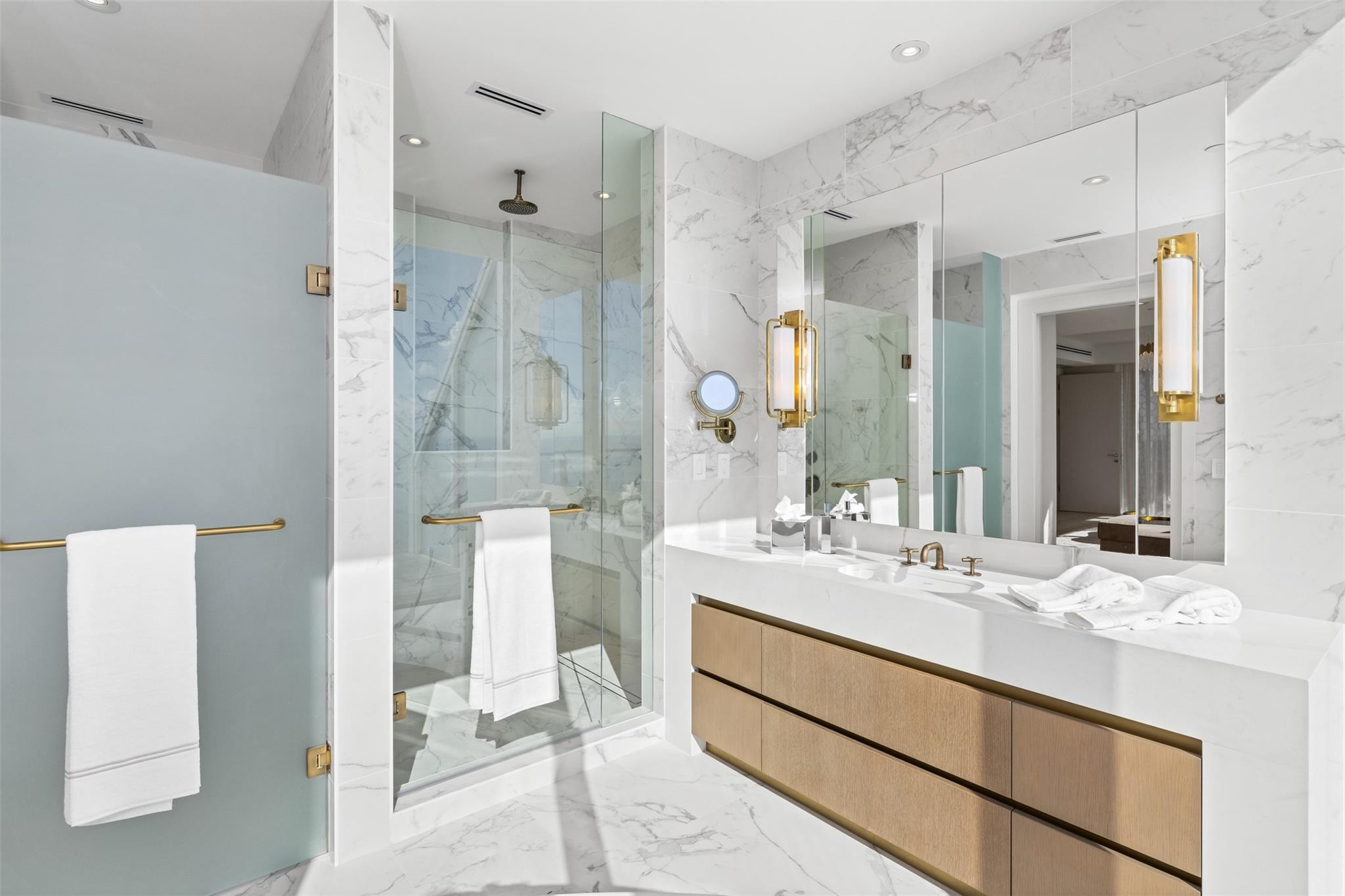 525 N Fort Lauderdale Beach #2201, Fort Lauderdale FL 33304