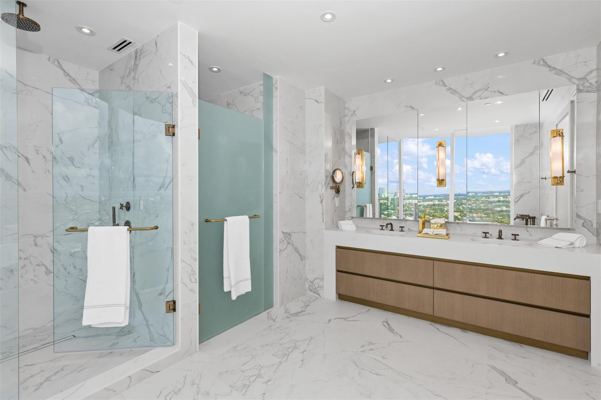 525 N Fort Lauderdale Beach #2201, Fort Lauderdale FL 33304