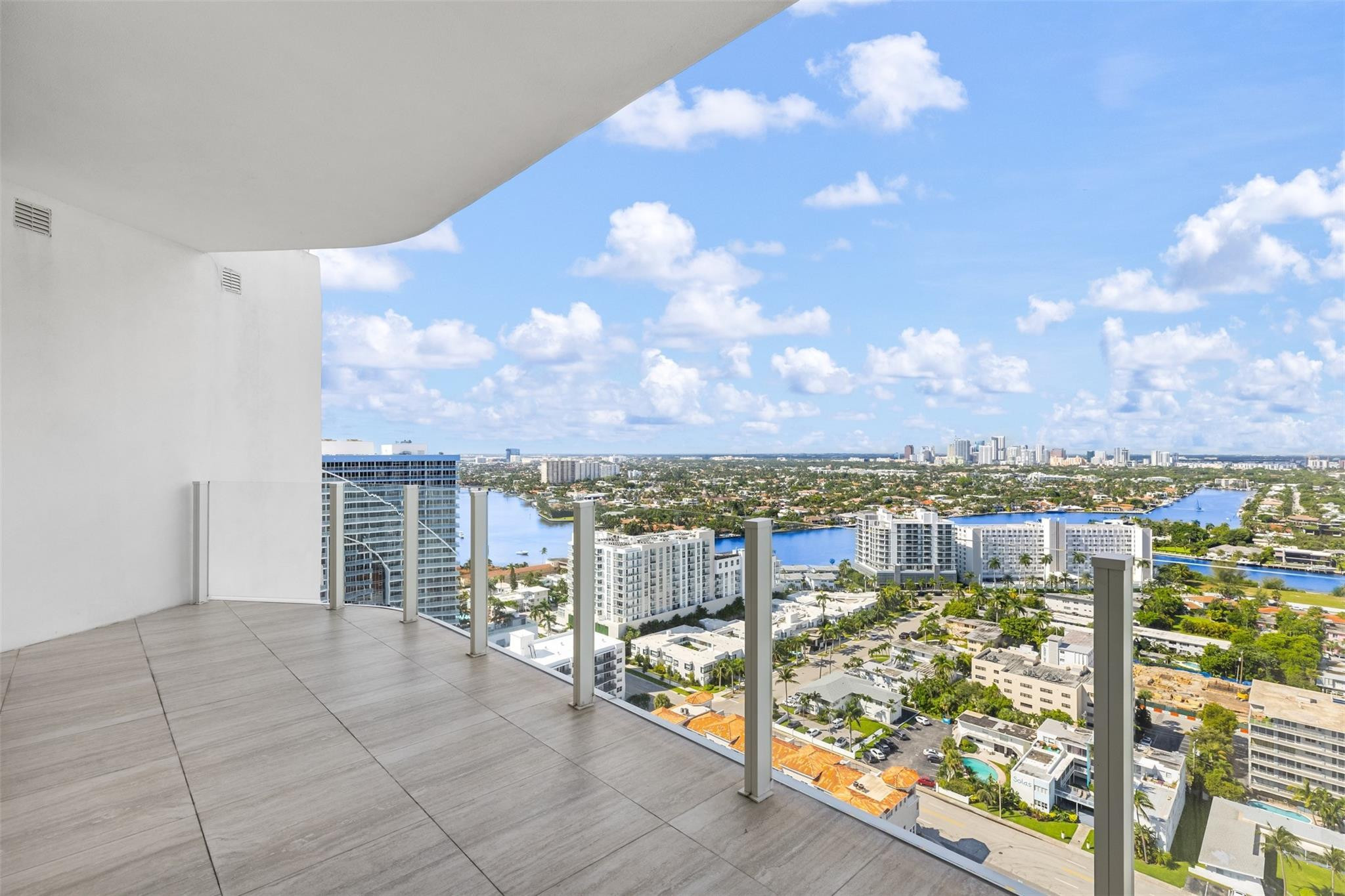 525 N Fort Lauderdale Beach #2201, Fort Lauderdale FL 33304